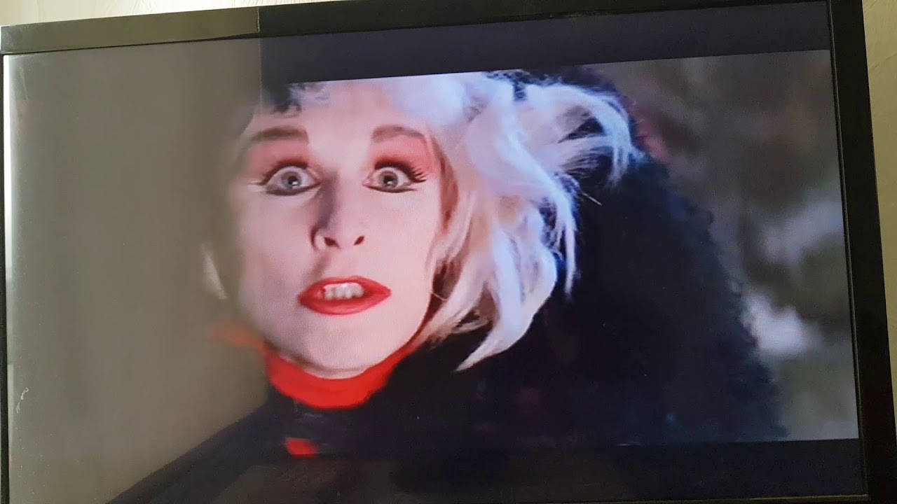 101 Dalmatians Jasper climbs up a roof & Cruella De Vil goes mad at Jasper