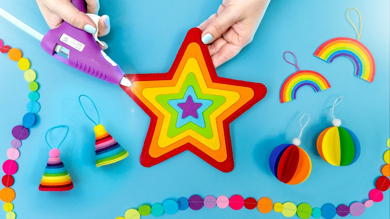 Como Decorar uma Árvore de Natal Arco Íris GASTANDO POUCO 🌈 ESTRELA E ENFEITES BEM COLORIDOS 🌈