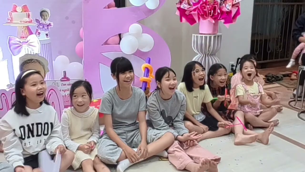 (Vlog) Sinh Nhật Tại Nhà  Của Athena Cùng Chú Hề Zenzen || Zenzen Party 