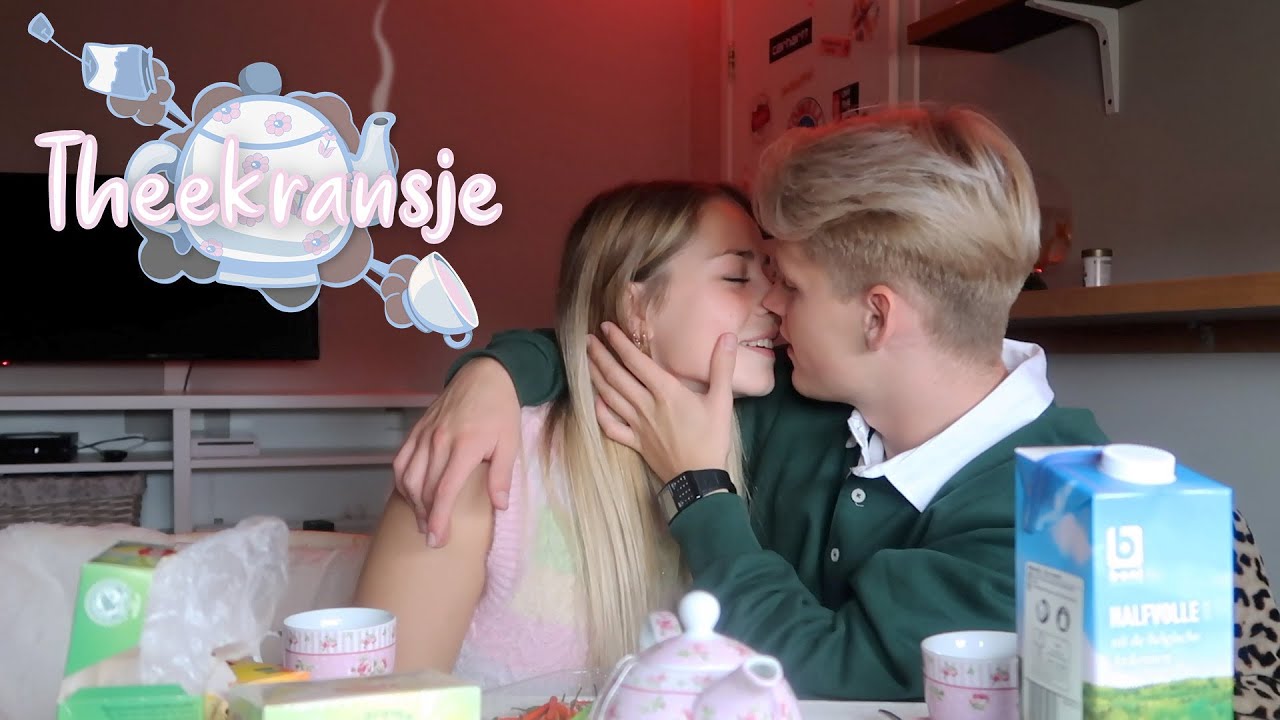 WAT IS ER MIS MET STEFFI HAAR ARMEN?! - Theekransje met Steffi Mercie