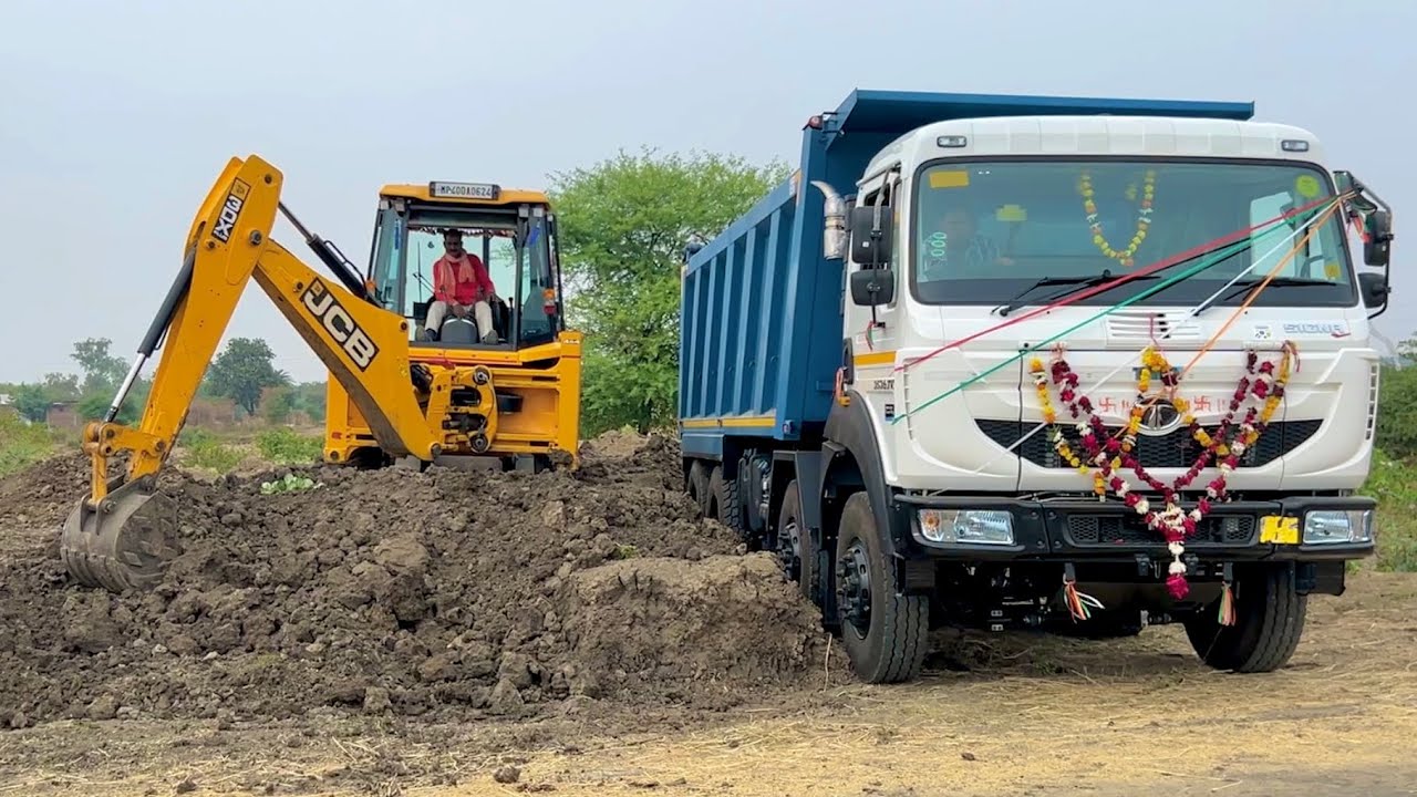 JCB 3dx Xpert Loading नये डंपर का उदघाटन कर दिया ? New TATA 3530 Dumper working First Loading Mud