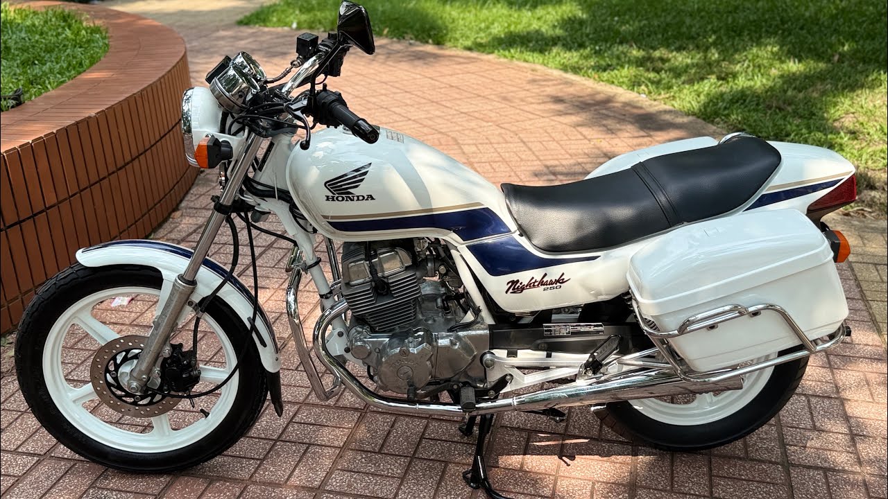 HONDA CB250 NIGHTHAWK 2004 Bồ câu trắng : dòng xe của giao thông ,Nguyên zin cực đẹp,đáng sưu tầm.