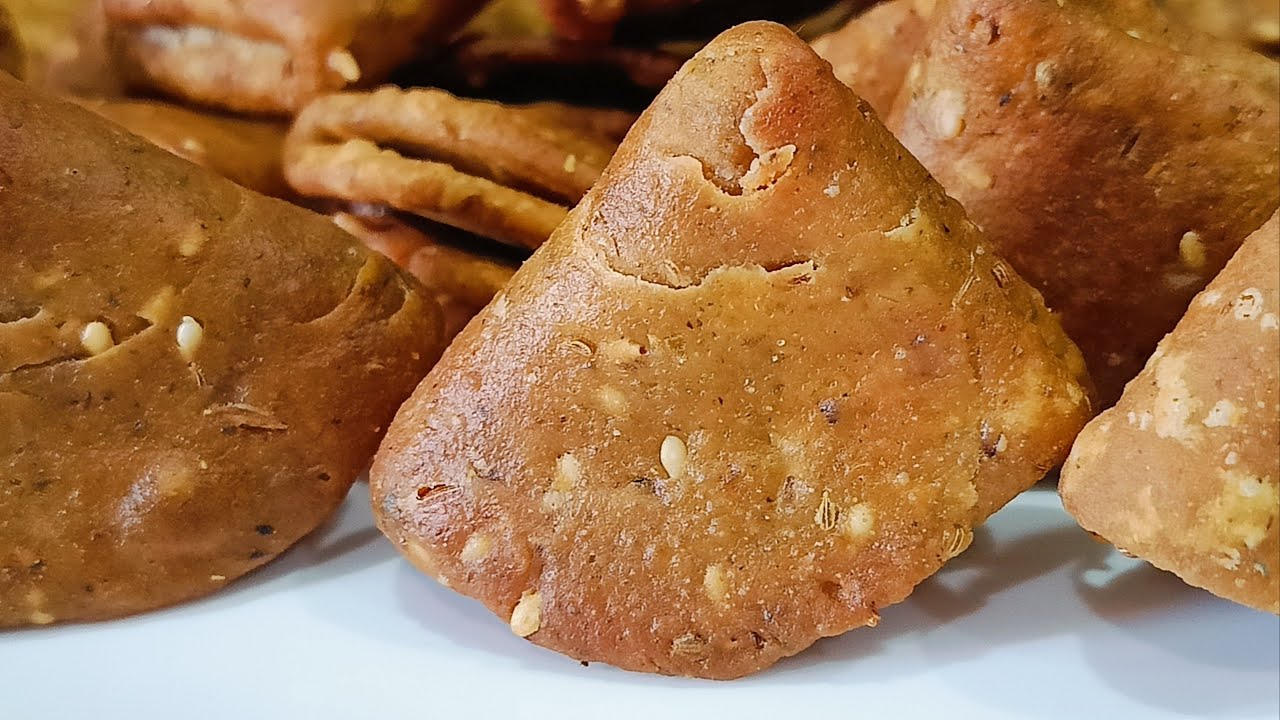 1 కప్పు పెసరపప్పు తో 10 రోజులు నిల్వ ఉండి నోట్లో వెన్నెలా కరిగిపోయే ఈ స్నాక్స్ చేసి చూడండి 