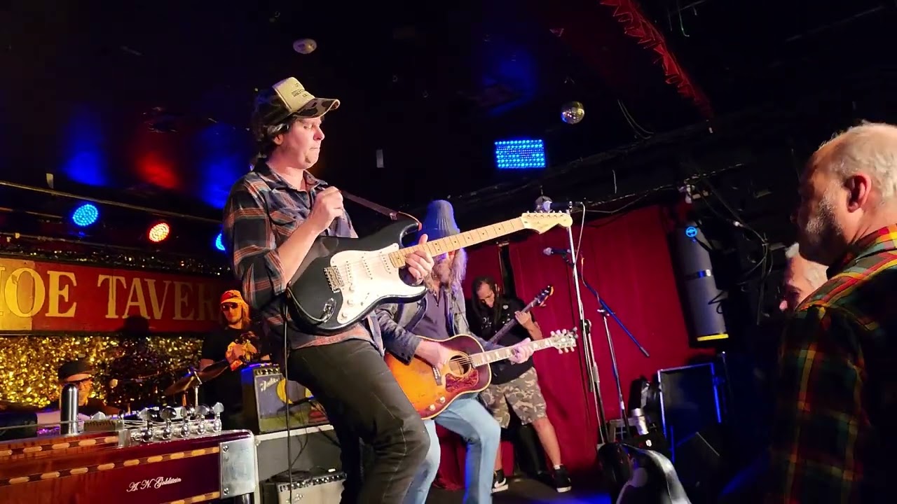 JUNKHOUSE - Jesus Sings the Blues - LIVE