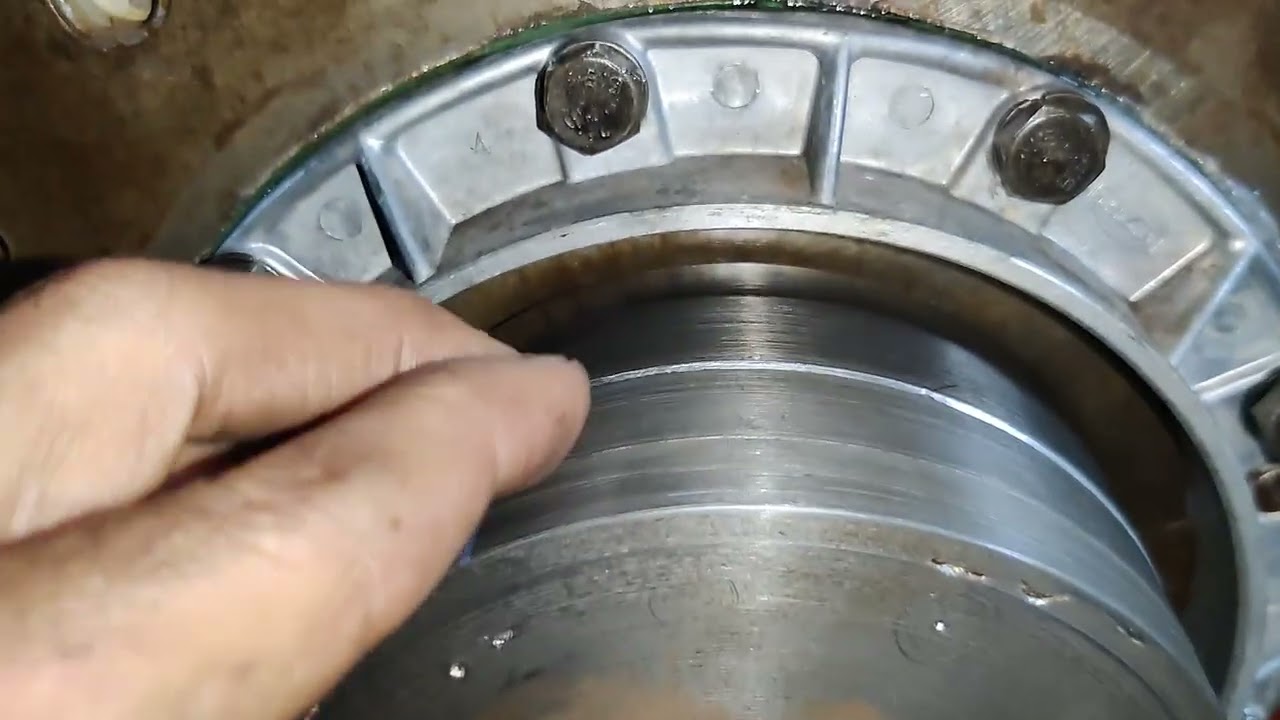 Massey Ferguson Main seal fitting without cover (Simpson engine) #masseyferguson  #eicher_tractor