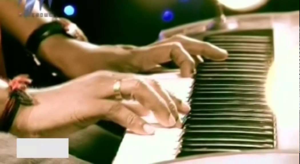 Music Bowl - 'Kannalane Enadhu Kannai' (Bombay)