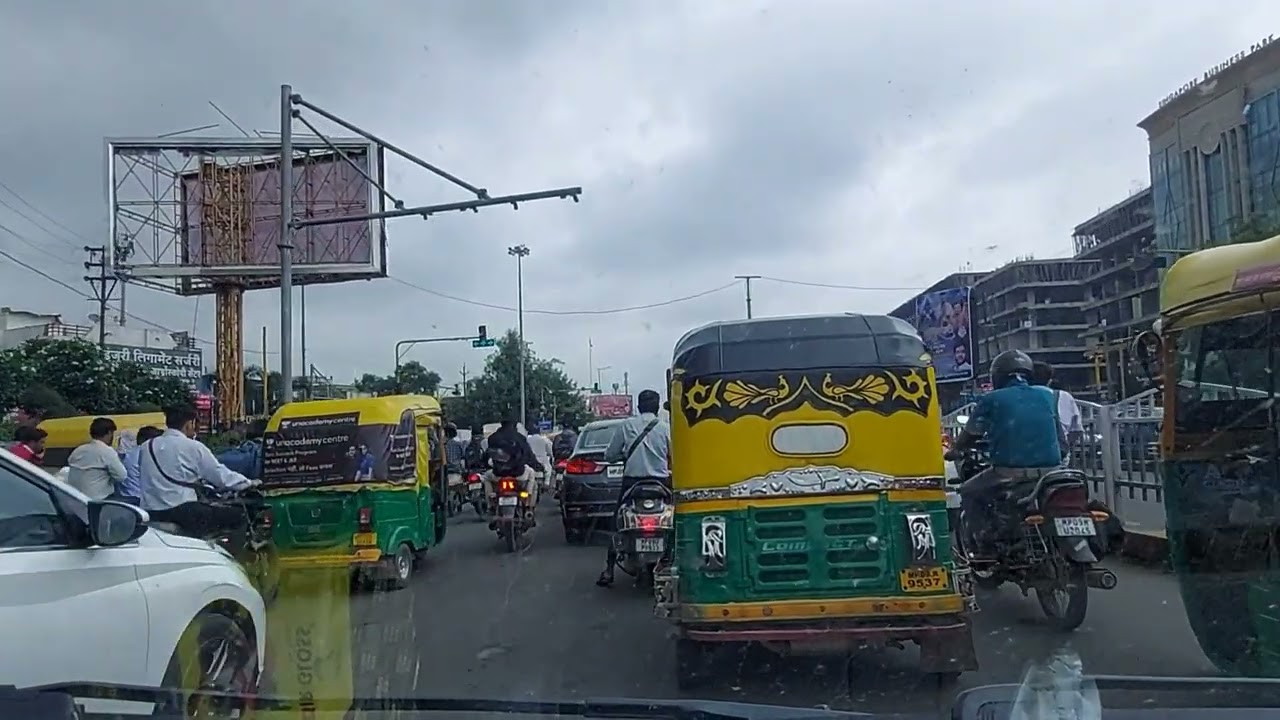 LIG Chowraha on old Agra Bombay Road indore