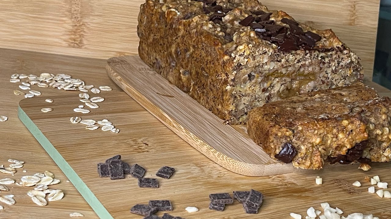 Kleines Bananen-Pflaumen-Brot mit wei&szlig;er Schokolade I einfach und lecker! #5minutenRezept