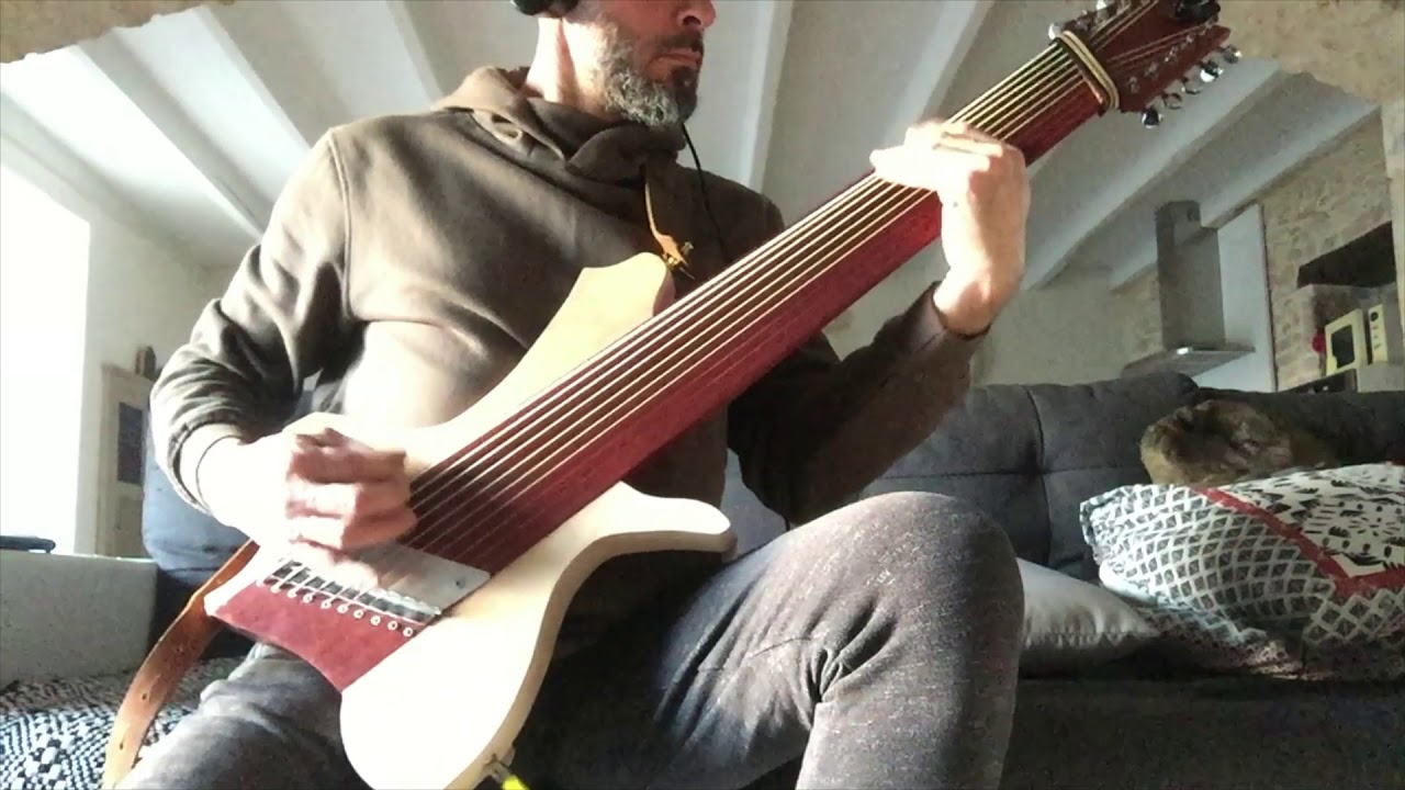 Mystical breath (test of my guitar creation 10 strings fretless)