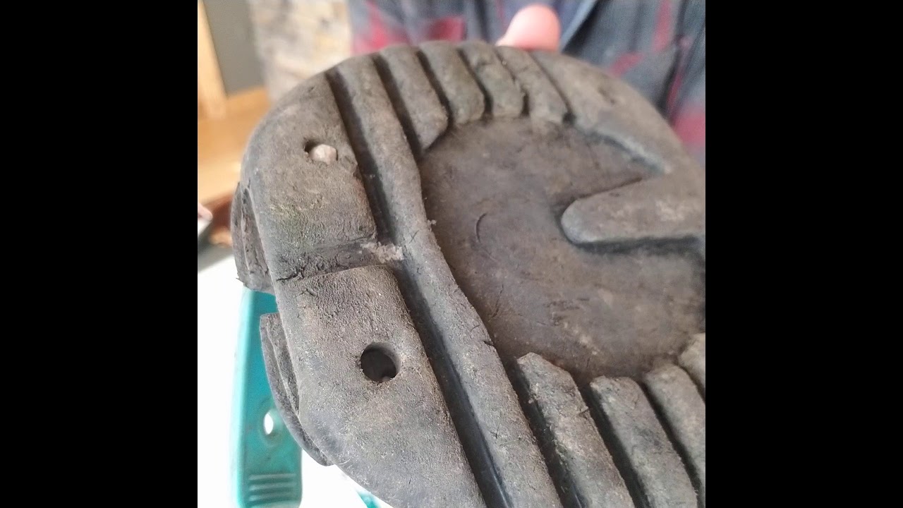 Comparison ofScoot Boot Quick Studs to Tee Nut Studs