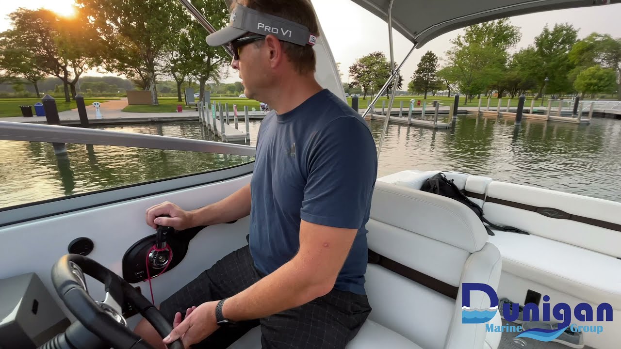 Vessel Education Training: How to back in a single screw engine