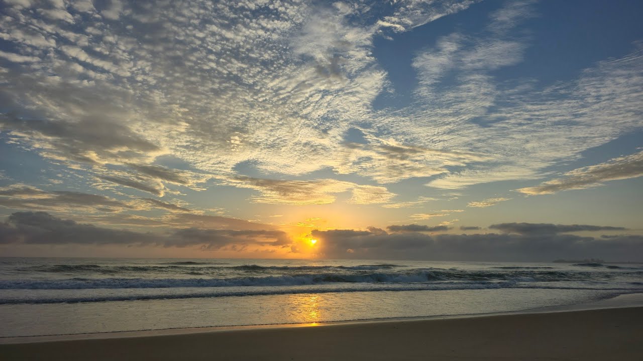 Relaxed Morning at Mudjimba, Australia | Sunrise 160 – Picture Perfect | UHD, 4K