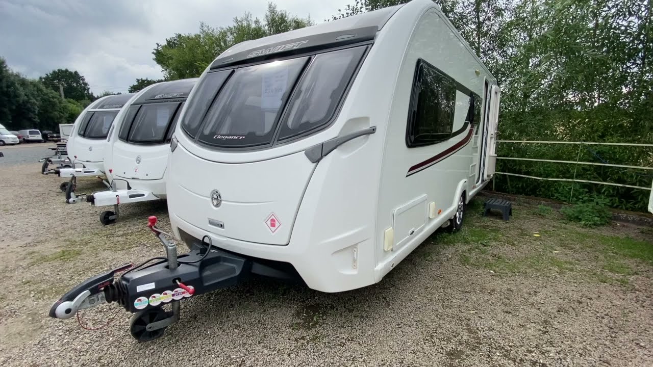 Swift Elegance 530 2015 - highly spec'd model with side dinette layout