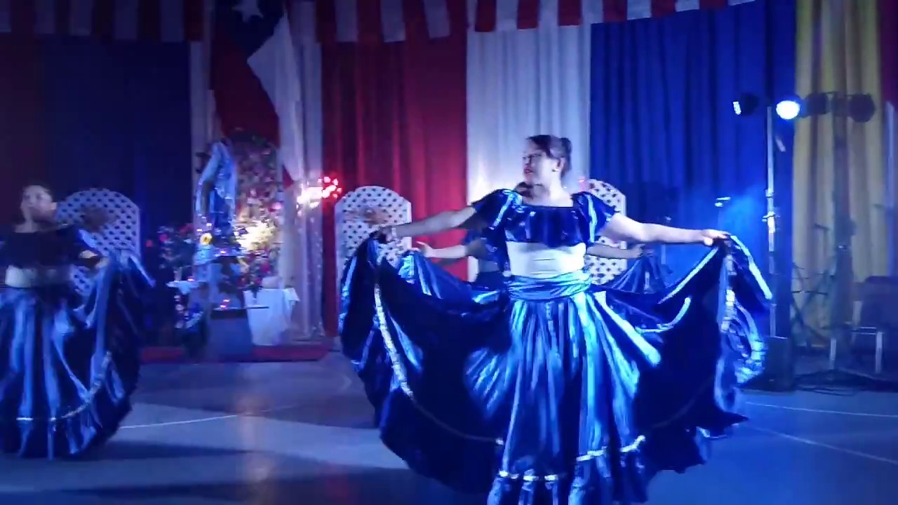 LA POLLERA AZUL - PURUN KUPAL MALALHUE
