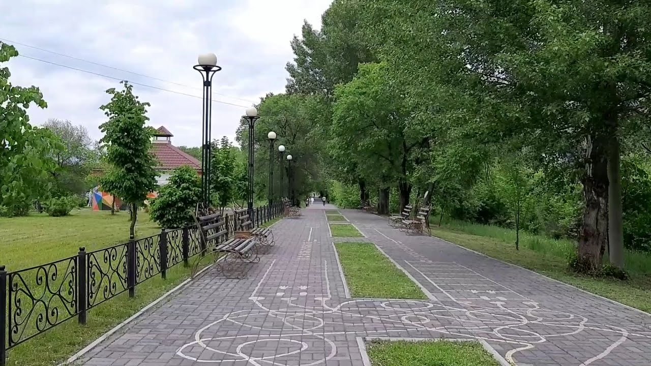 Прогулки по городу Ливневые дожди Фестиваль Зеленый