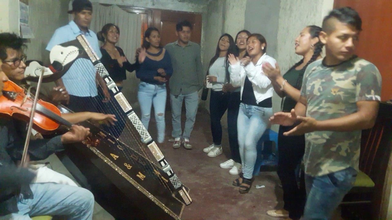 JARANA CON HUAYTITA Y LAS CHICAS REBELDES DEL AMOR