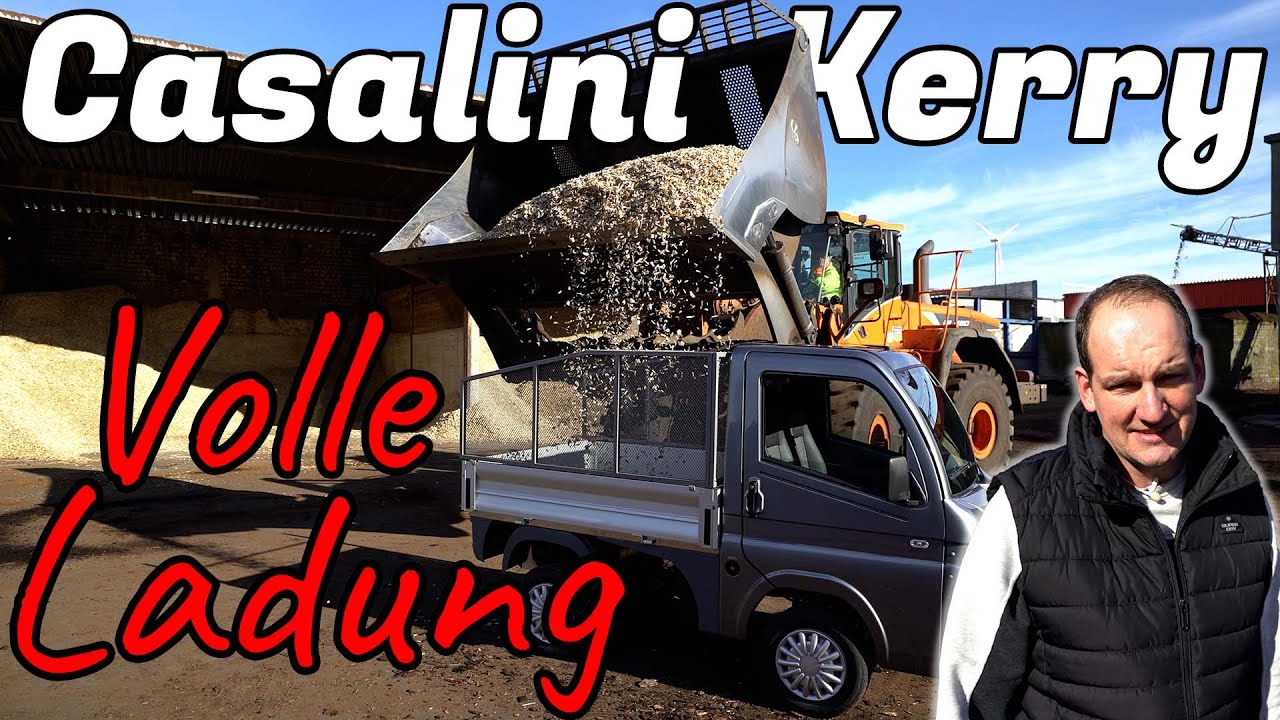 Wir beladen den Kerry mit dem größten Radlader den wir finden konnten