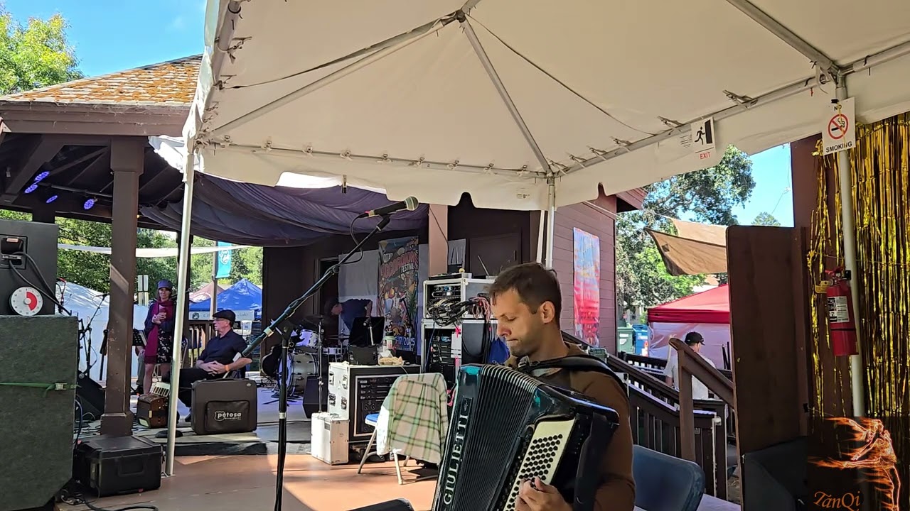 Hungarian Dances - Tamas Kemendi at Cotati Accordion Festival 2025 (6-2)