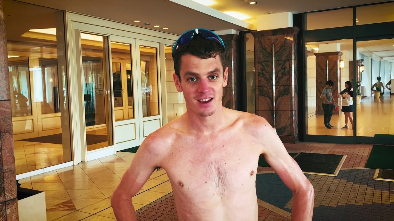 Brownlee Brothers - Jonny Training in Miyazaki, Japan