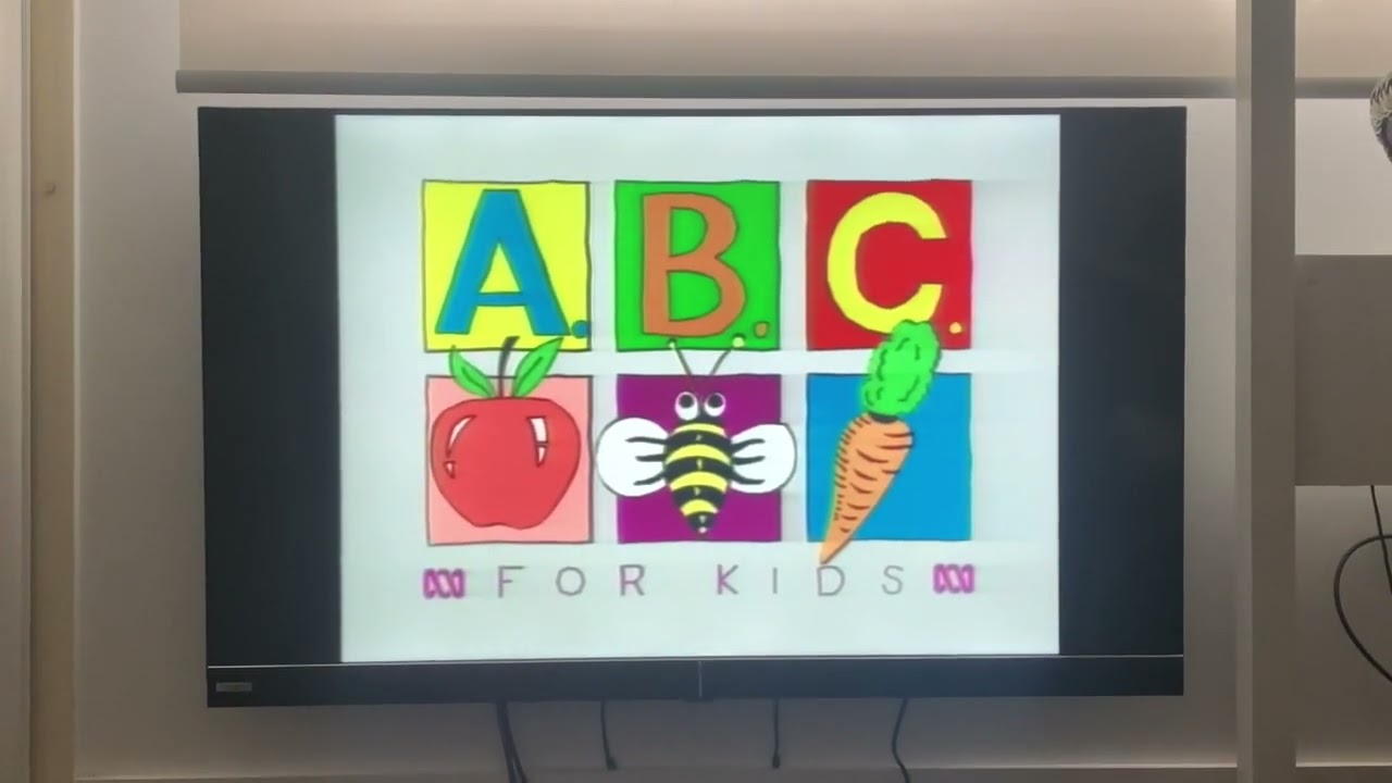Opening to Play School Meets the Orchestra and Everybody Sing 2005 DVD