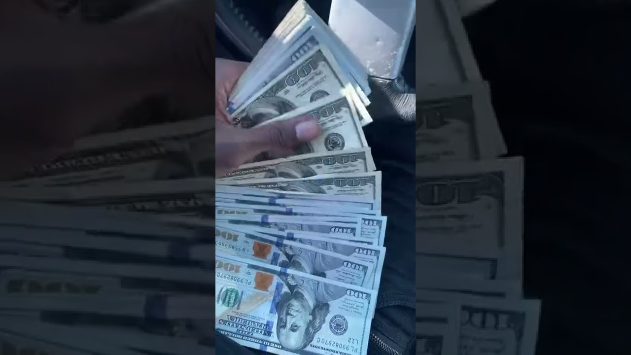 4,000 in 100&rsquo;s #staydowntillyoucomeup#cash