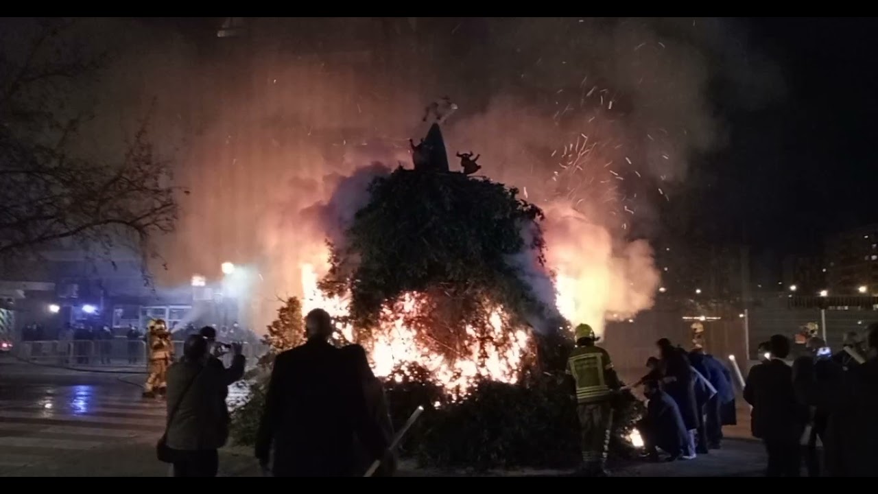 Cremà Foguera Sant Antoni Abad barri de Sagunt Valencia 2022