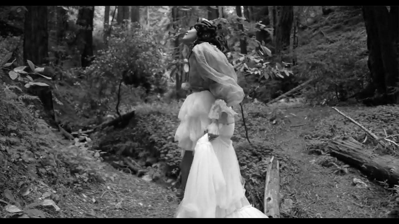 Valerie June - Runnin' and Searchin' (Official Audio)