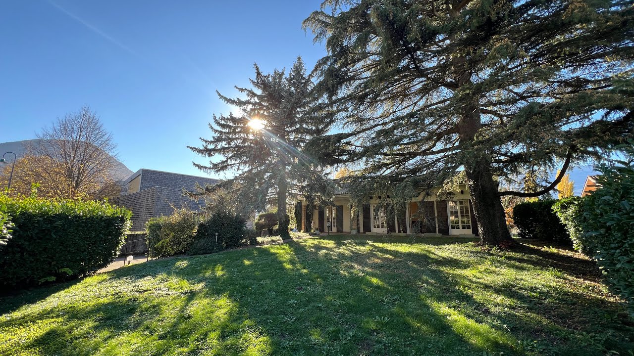 À VENDRE - JARRIE
