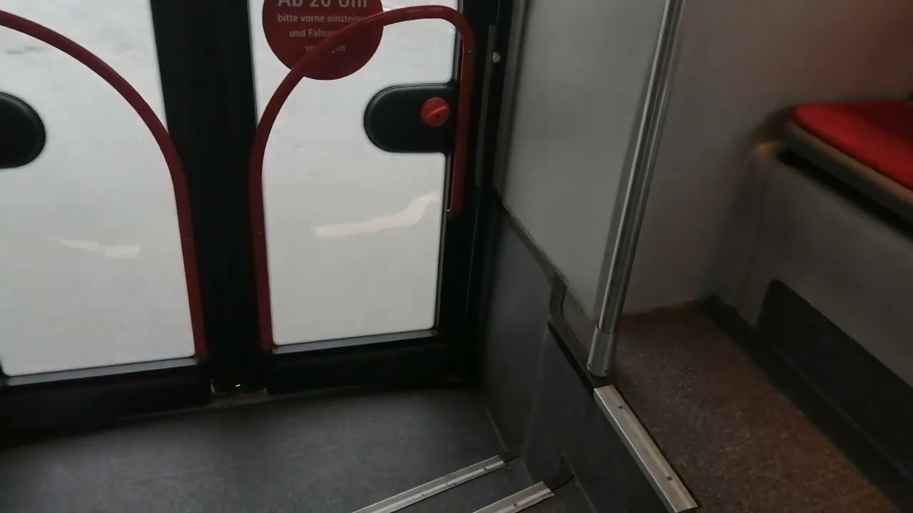 Buslinie 65 von Nürnberg Passauer Straße nach Hiroshima Platz mit einer Umleitung
