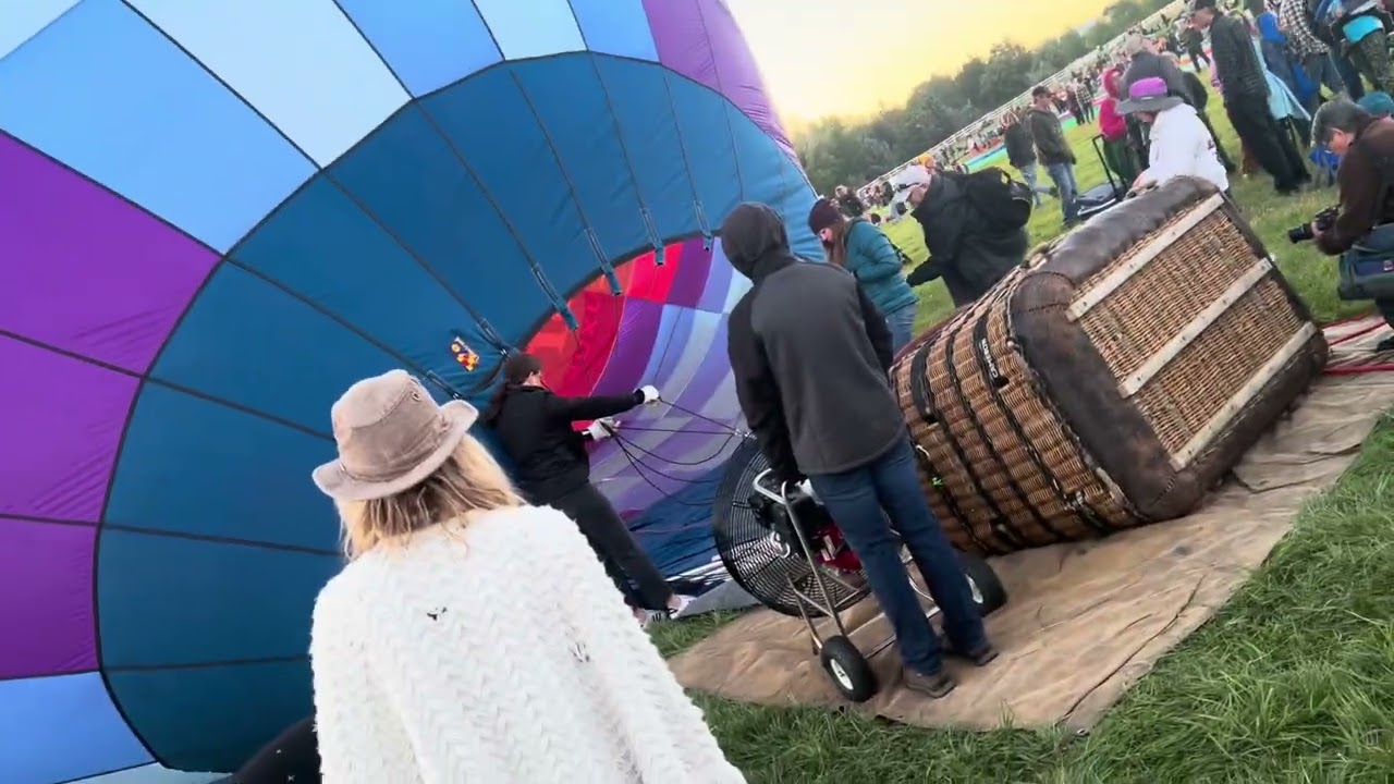 2023 Reno balloon race hot air balloon inflation