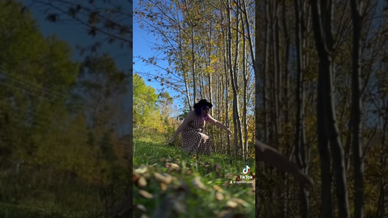 Quick and easy fall self portrait #selfportraitart #fall #photography