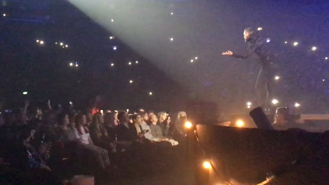 Blaablaa (En kuule sanaakaan) - Lauri Tähkä - Vain elämää kausi 10 - LIVE Hartwall Areena 29.12.2019