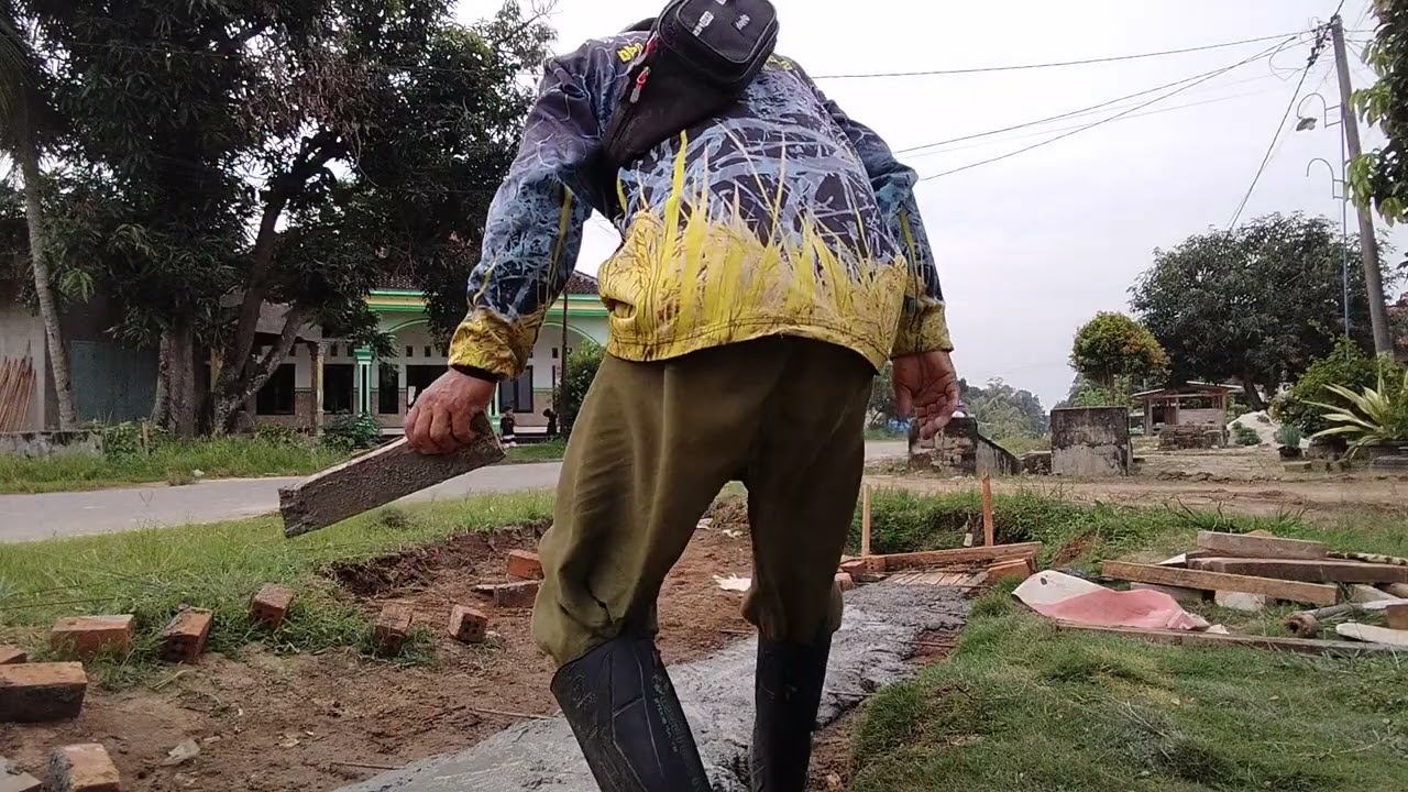 Nukang bolo. 