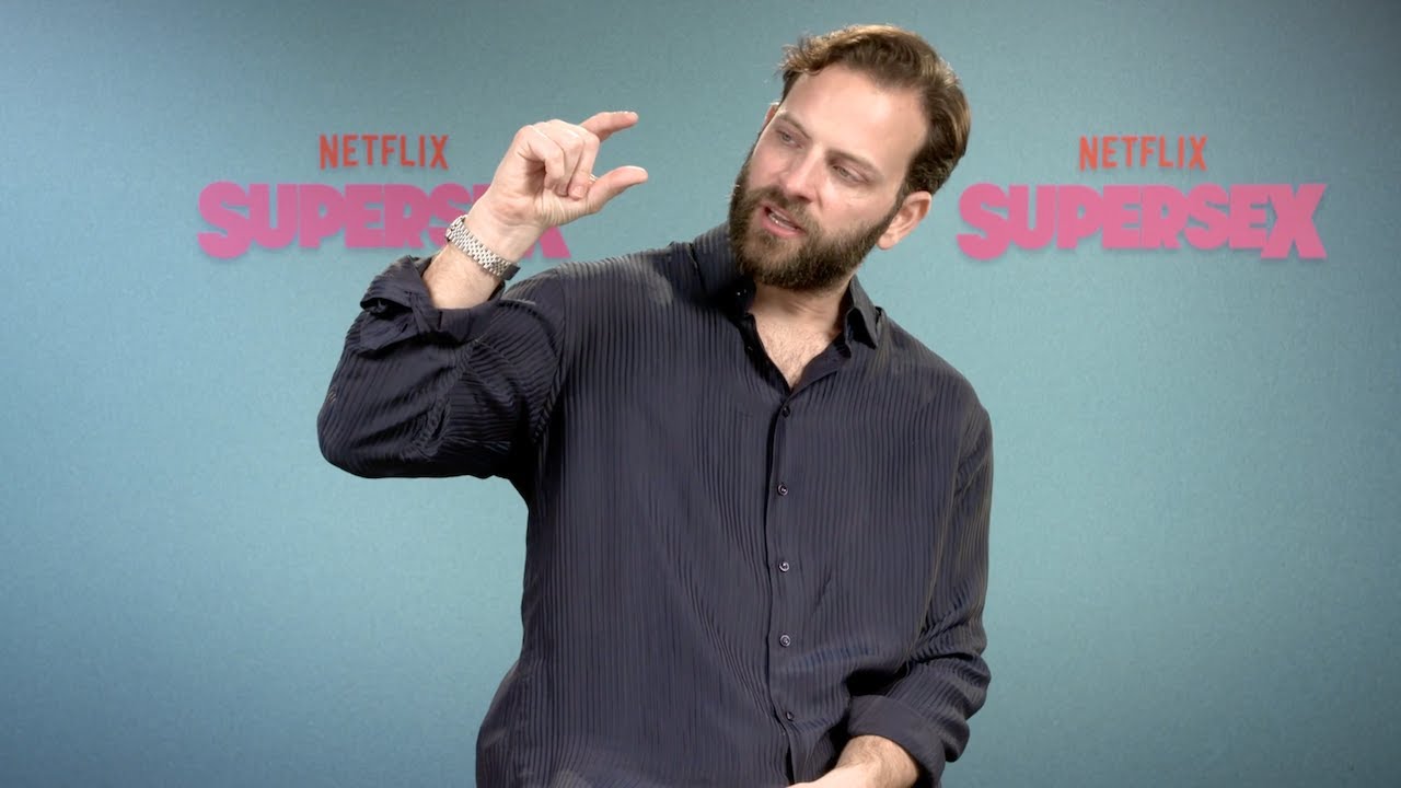 Supersex: Alessandro Borghi ci racconta come si è trasformato in Rocco Siffredi