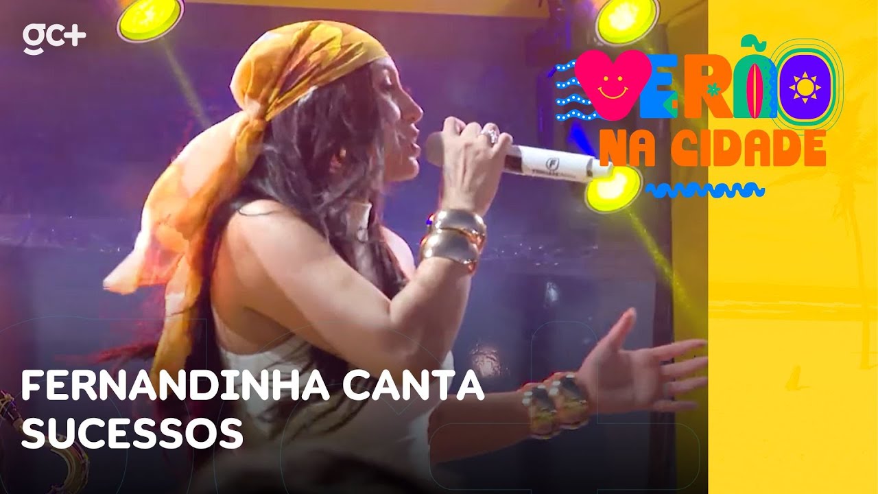 Fernandinha canta 