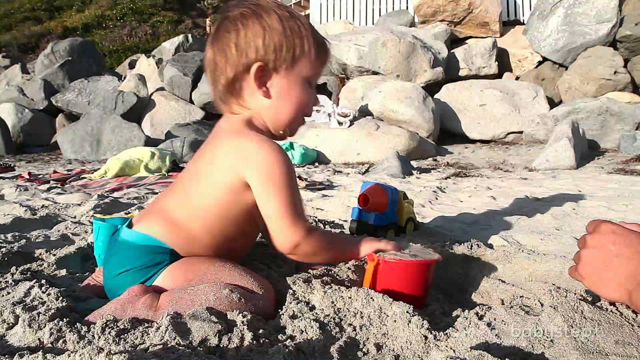 Jouer avec le sable