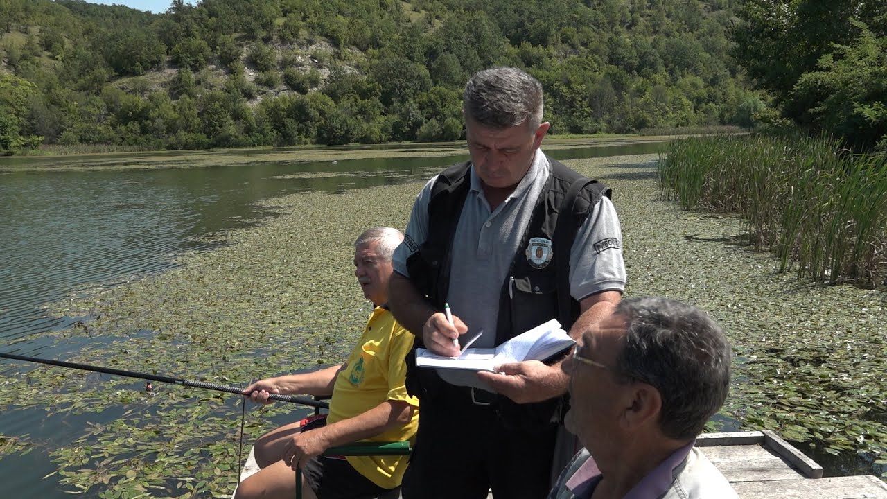 Ribočuvar na Grliškom jezeru