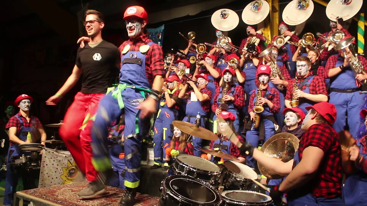 Fasnacht Riggisberg Pulswärmer 7 2018