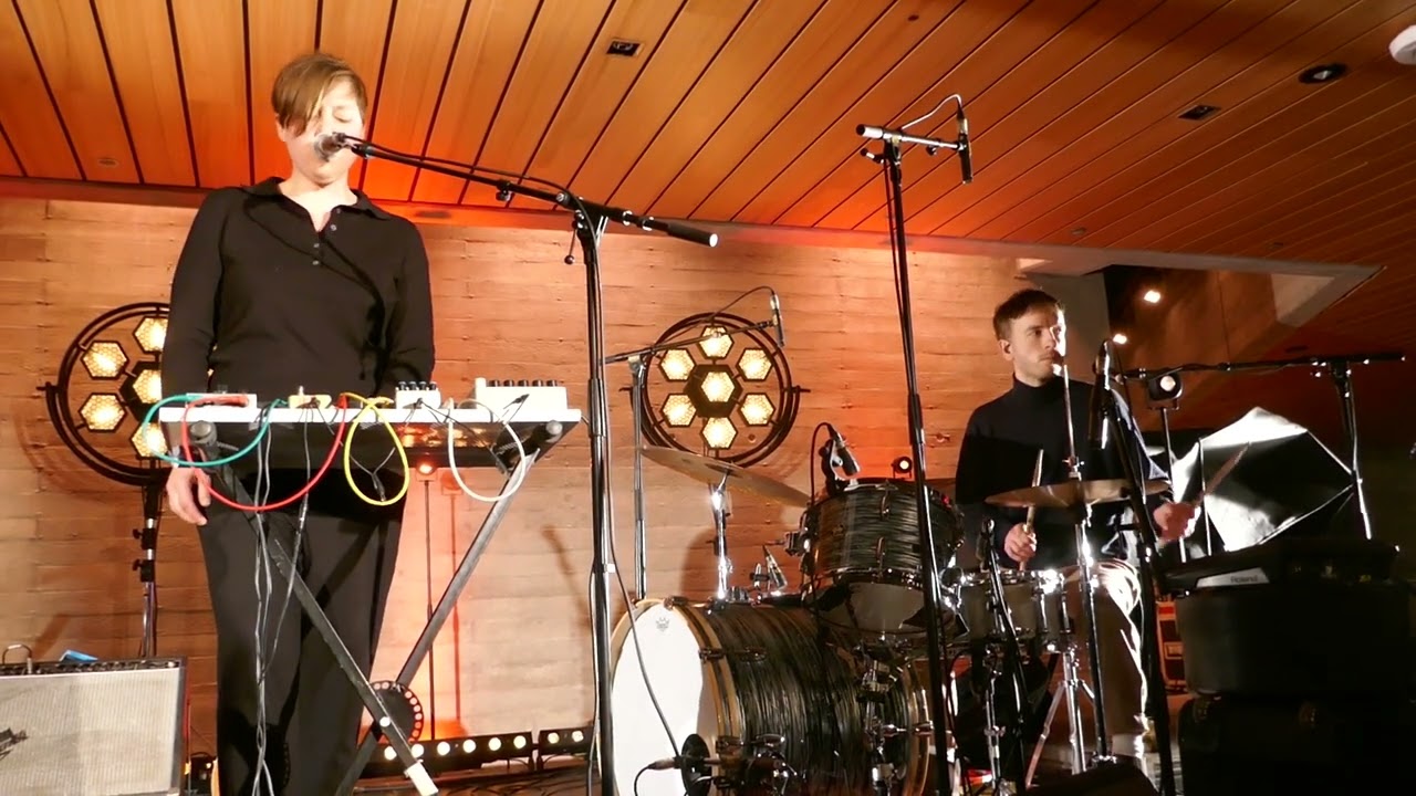 Masha Qrella - Woanders, Live auf dem Brechtfestival, Augsburg am 19. Februar 2022