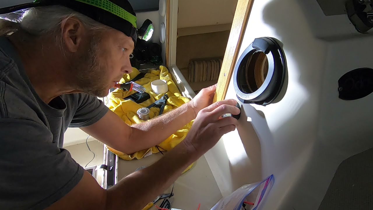Hawkeye Depthtrax Gauge Installation On A Sailboat  |  E28