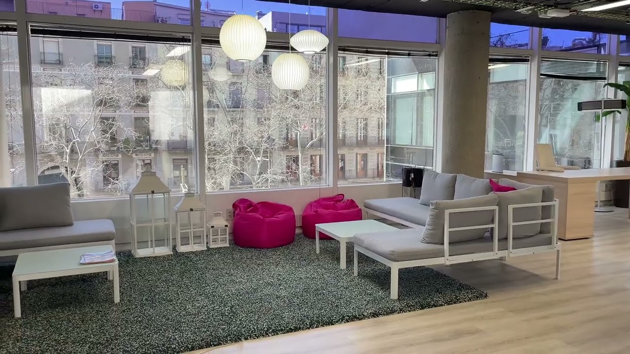 CARMEN VALLES OFICINA EN LA RAMBLA 90 BCN