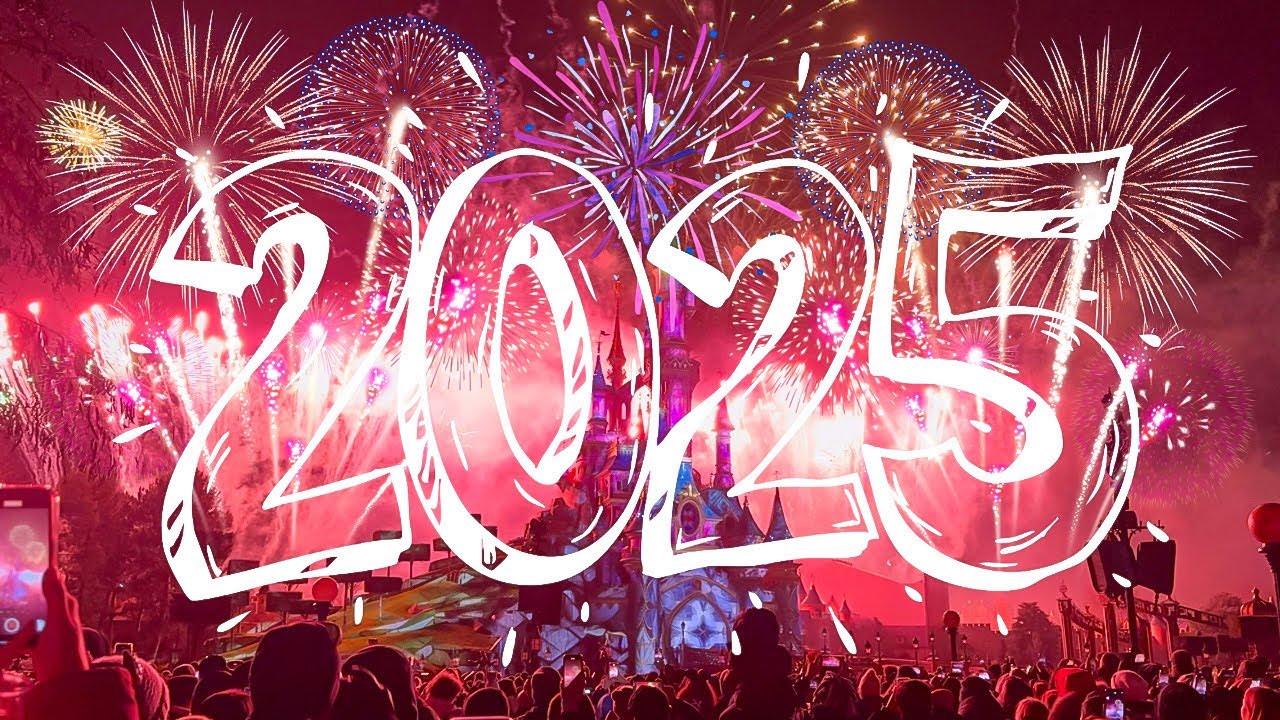 Disneyland Paris - New Year Fireworks 2024/2025 ✨