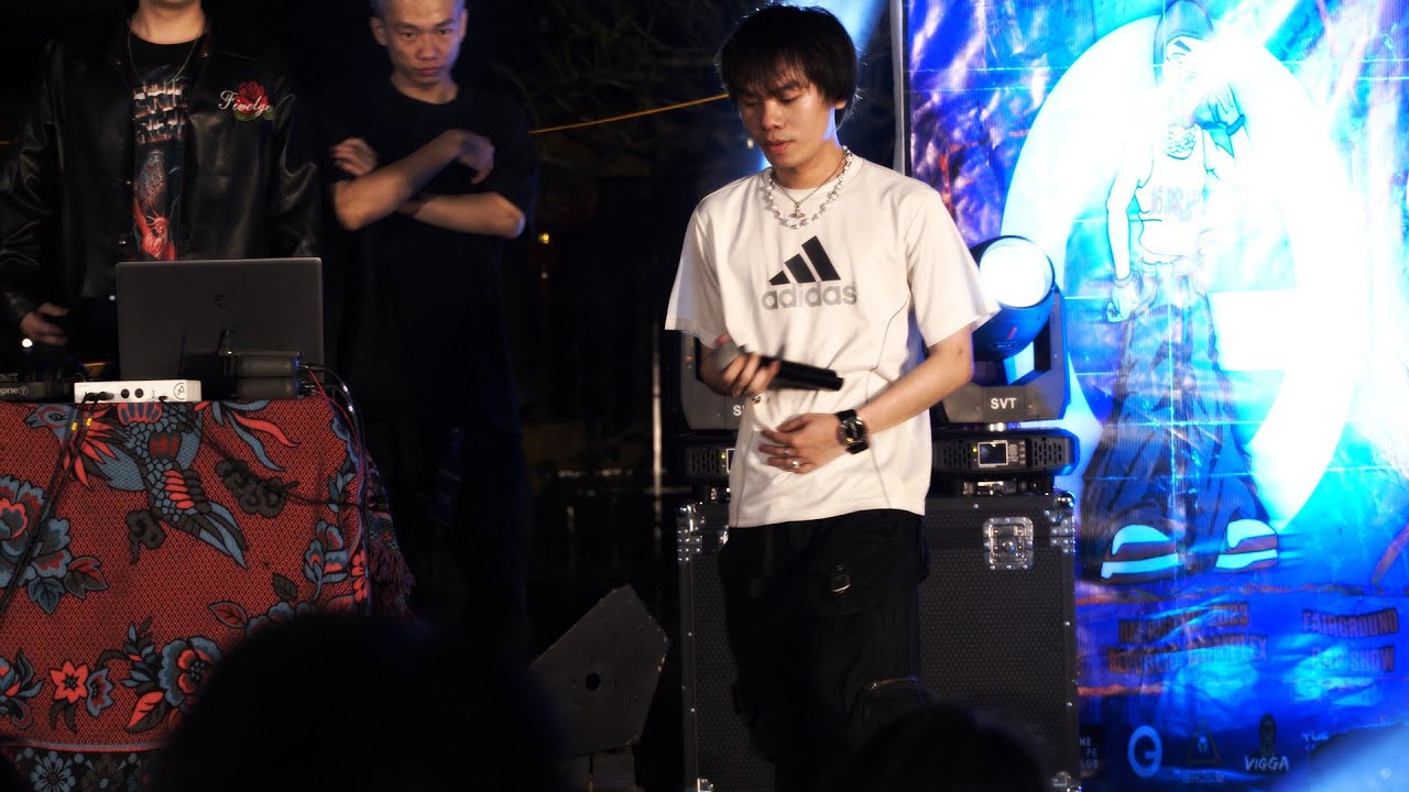 Vườn Sao Băng Tinder - Left Hand x Wxrdie (Live)