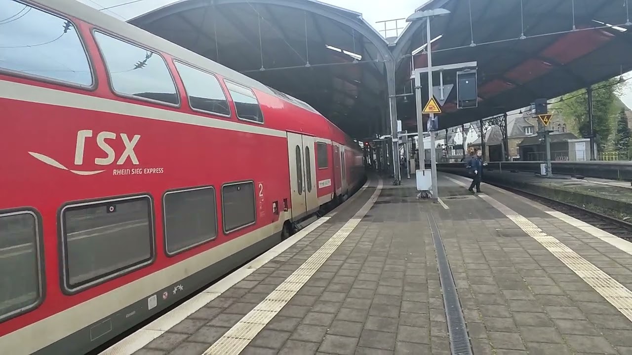 BR 146.0 mit RE9 nach Siegen Hbf, abfahrt Aachen Hbf.