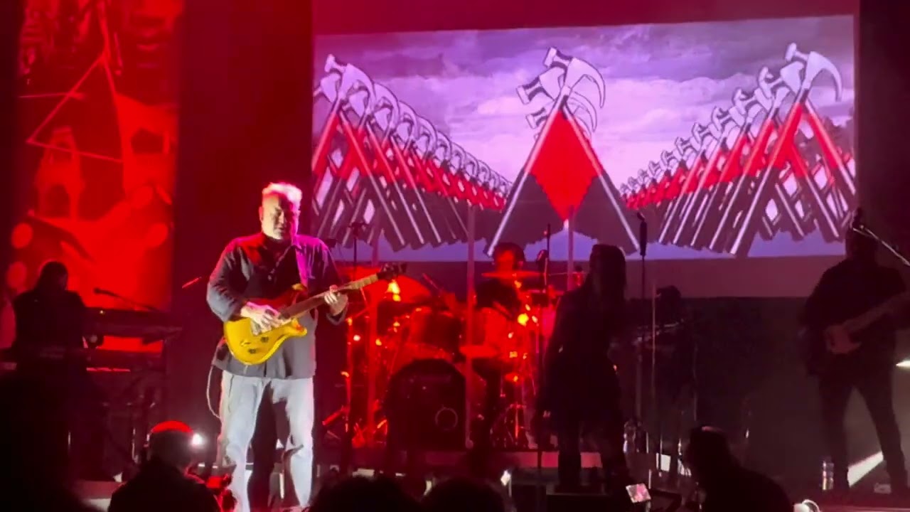 Comfortably Numb - The Ultimate Classic Rock Show