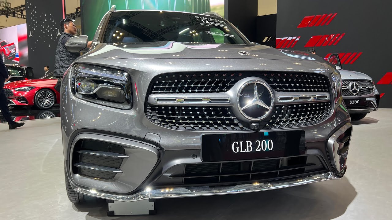 New 2025 Mercedes-Benz GLB 200 AMG Line - Ultra Luxury SUV | Exterior and Interior