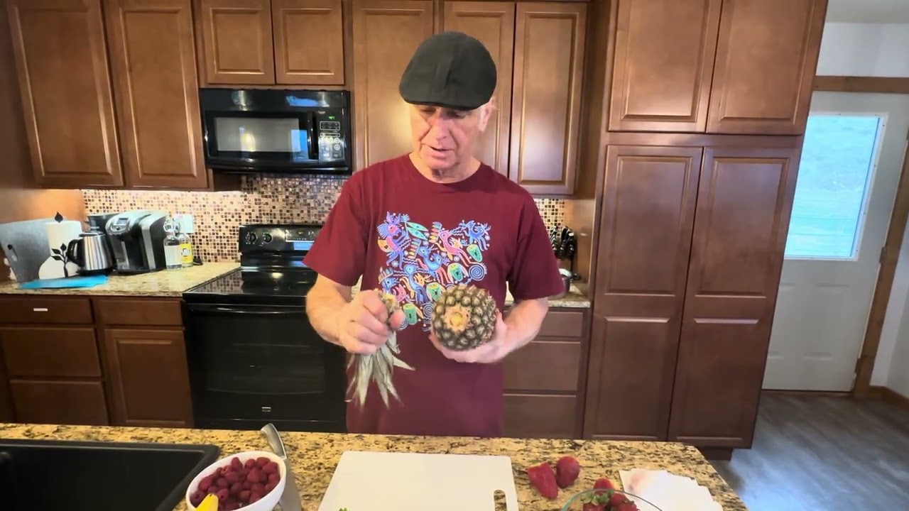 Valentine’s Day Fruit Breakfast Platter Surprise 