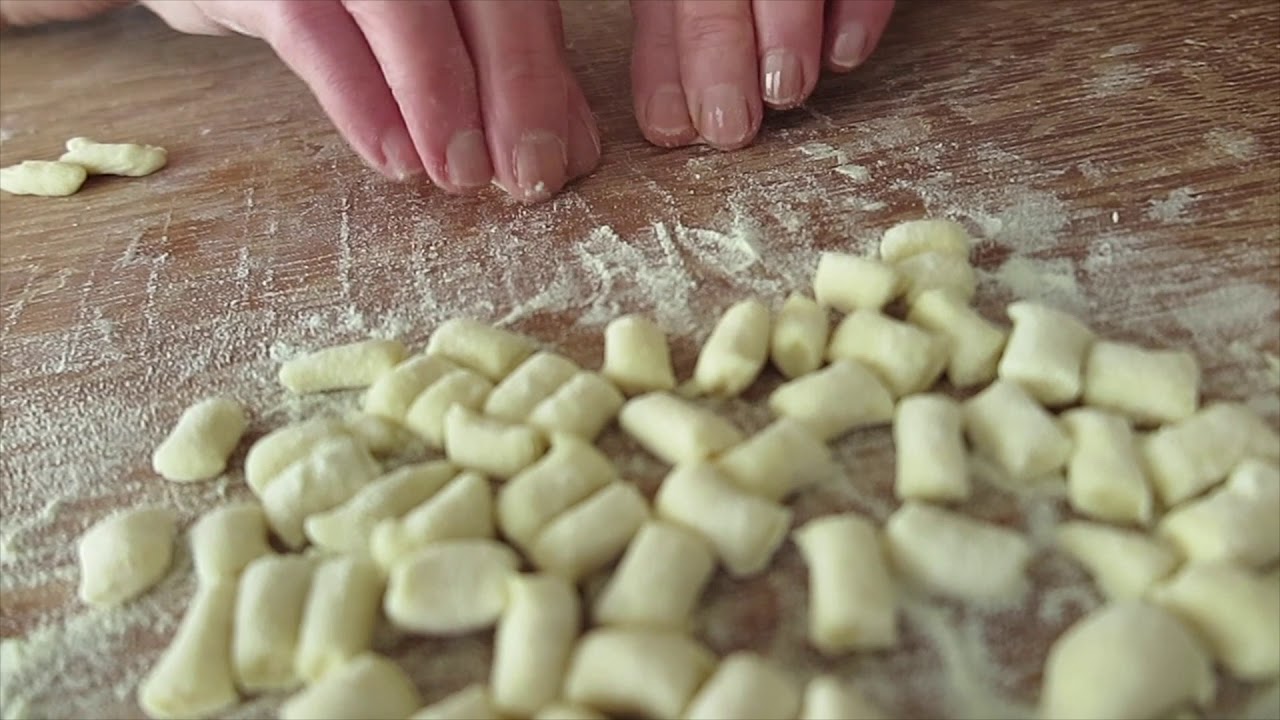 Come fare i CAVATELLI fatti in casa / ricetta semplice
