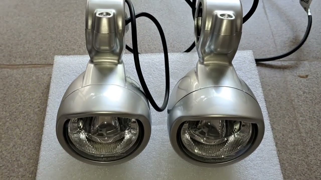ALL NEW CLASSIC 350 LED FOG /AUXILIARY LIGHT KIT UNBOXING