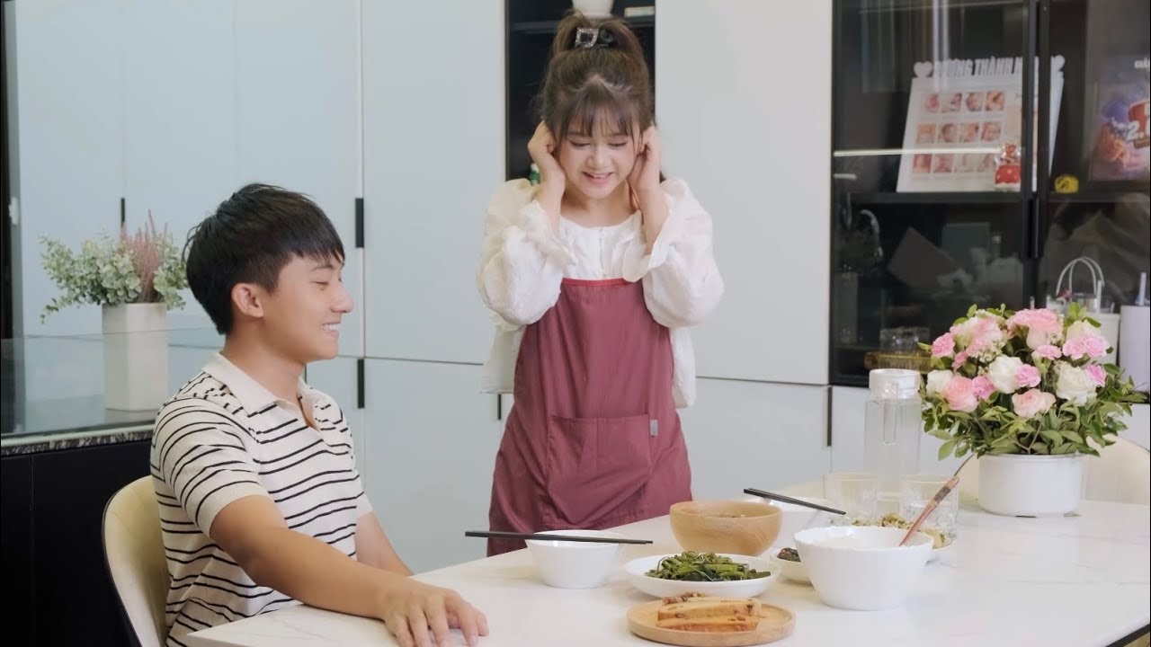 Chủ Tịch Vừa Đến Nhận Chức Đã Ôm Cô Lao Công Đòi Sa Thải Hết Nhân Viên Và Cái Kết - Tập 1062